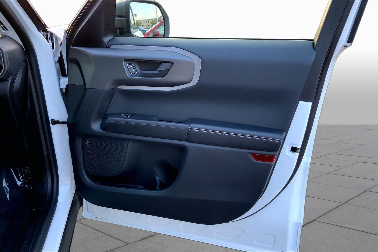 Used 2025 Oxford White Ford Outer Banks image 20