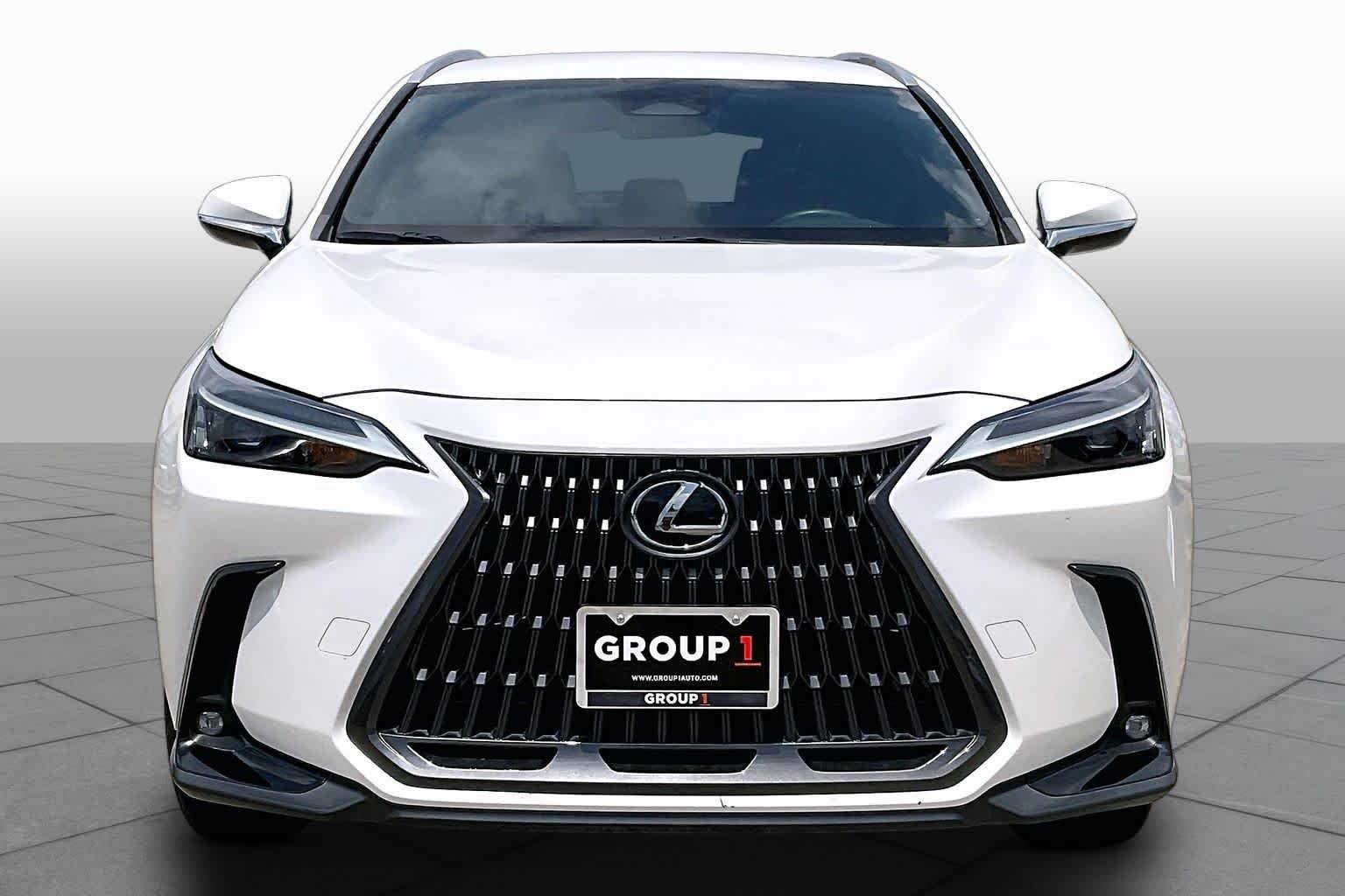 Used 2024 Eminent White Pearl Lexus  image 4