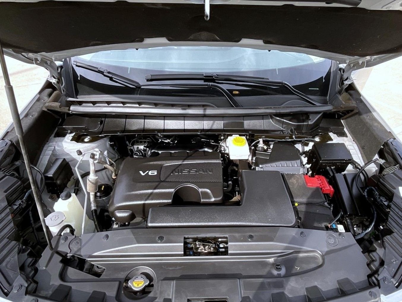 Used 2023 Gray Nissan SL image 27