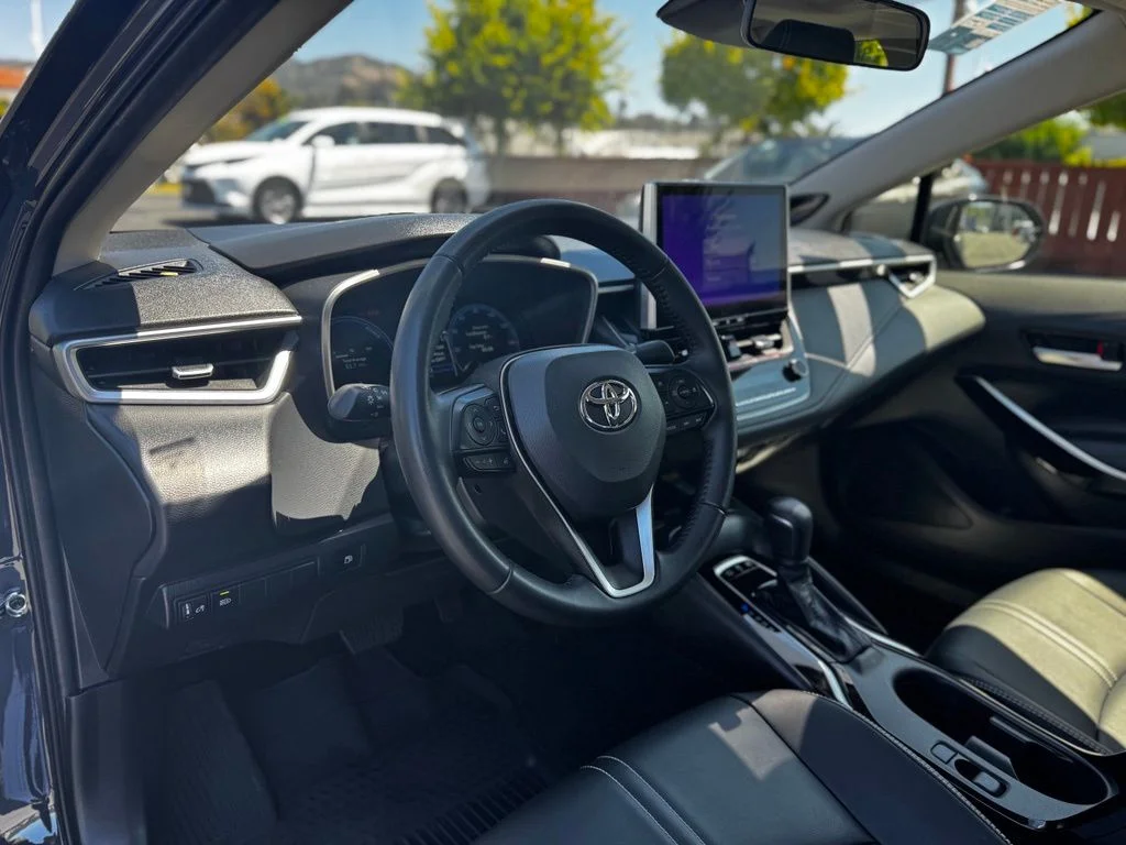Used 2026  Toyota XLE image 6