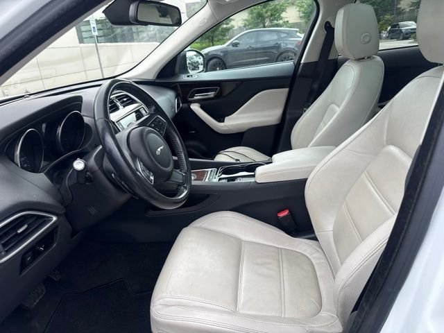 Used 2017 Polaris White Jaguar 35t Prestige image 7