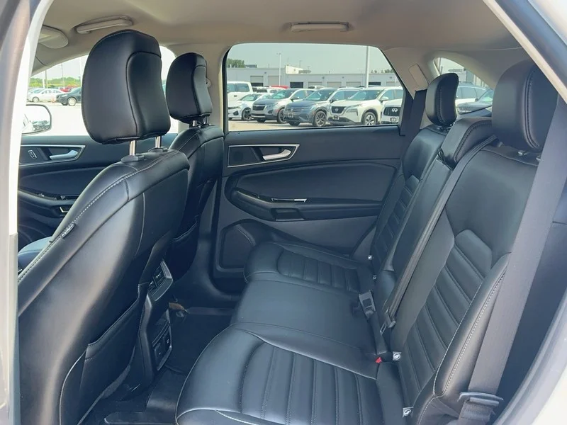 Certified Used 2020 Oxford White Ford SEL AWD image 10