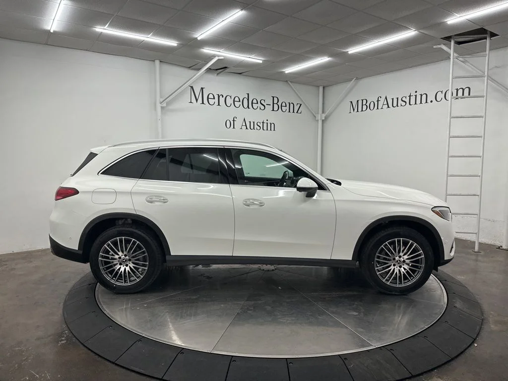 Used 2026 White Mercedes-Benz GLC 300 image 8