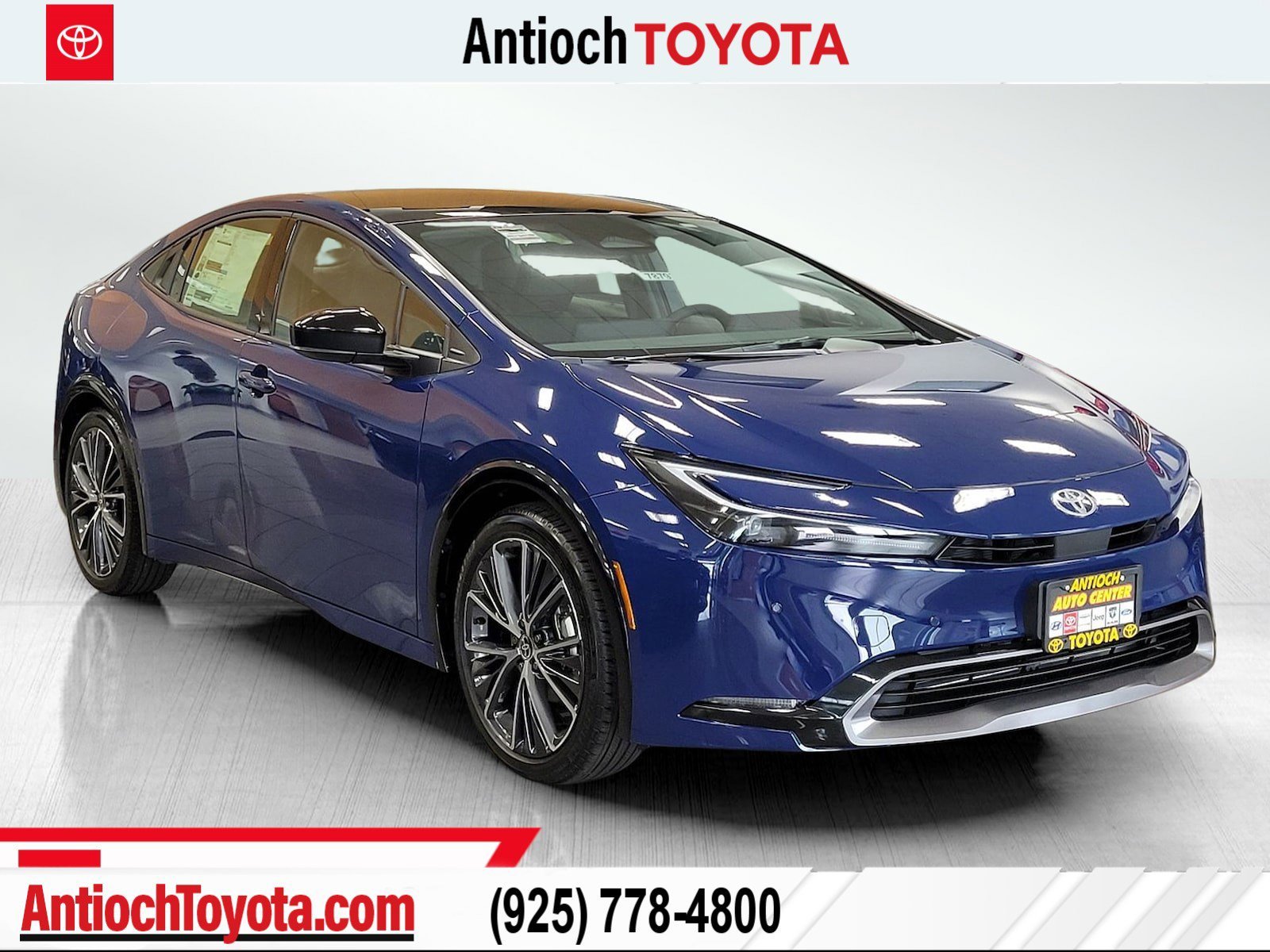 2026 Toyota Prius Limited FWD's photo