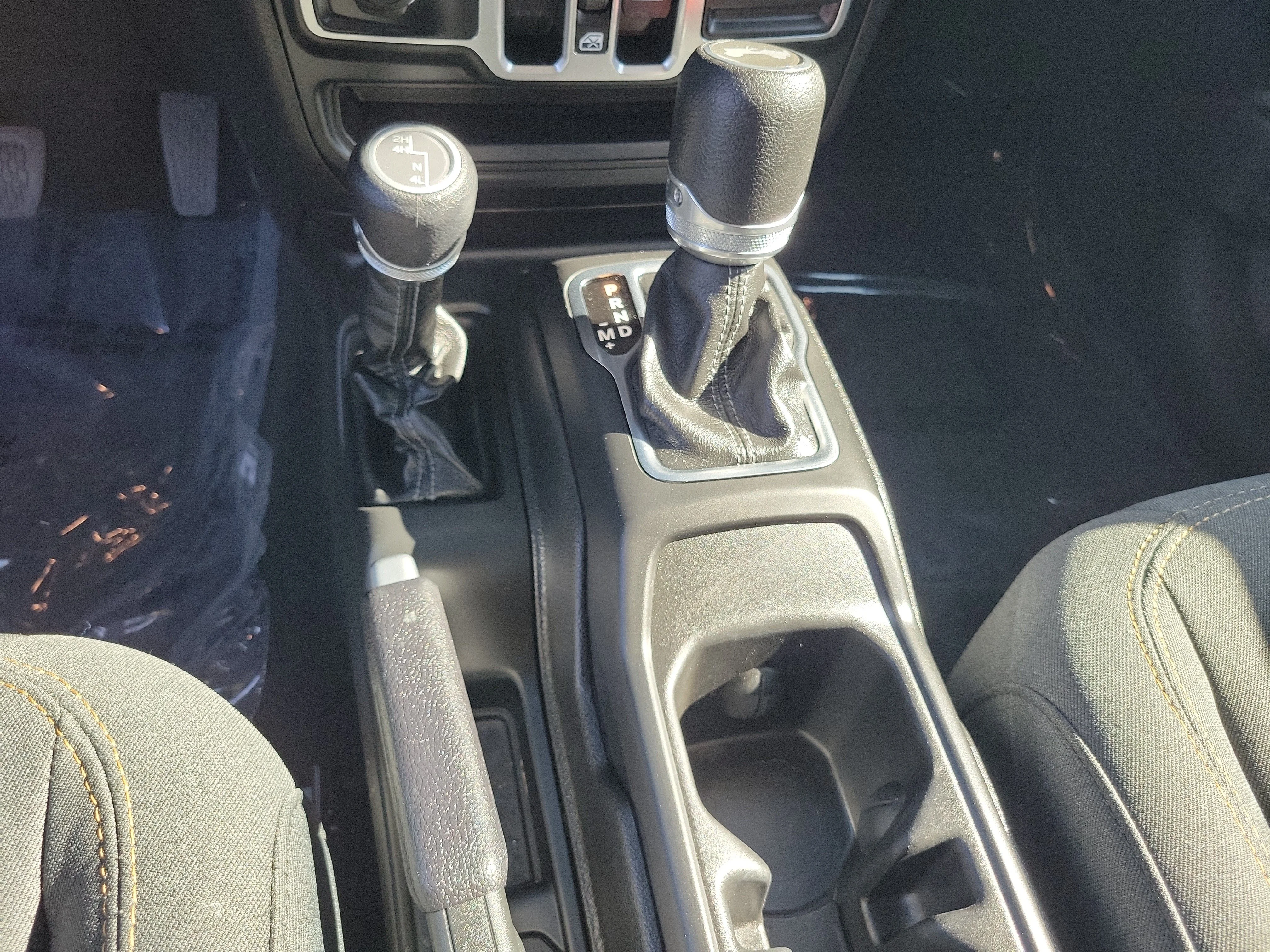 Used 2025 Green Jeep Sport S image 20