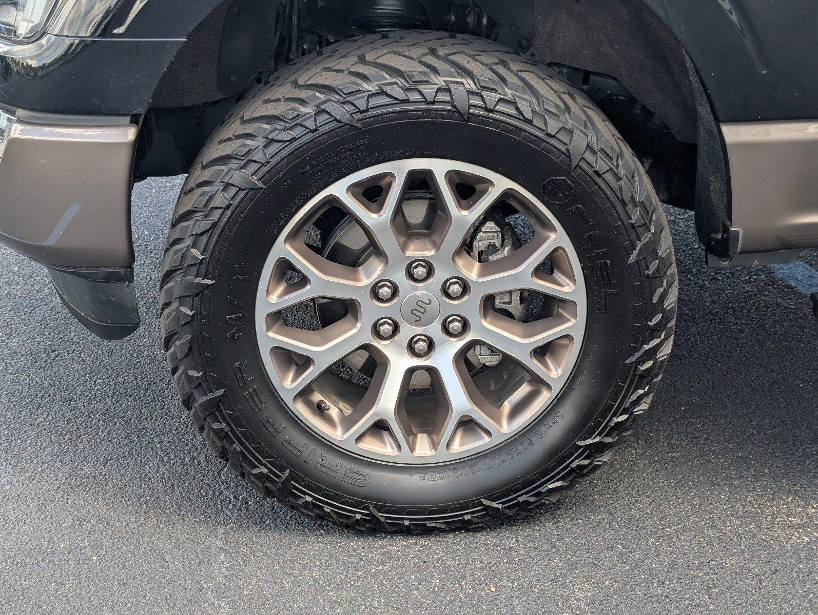 Used 2021 Agate Black/Stone Gray Ford King Ranch image 11