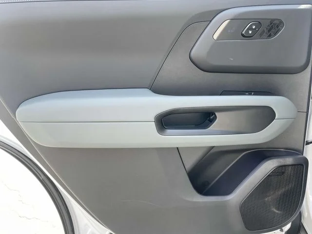 New 2027 White Kia X-Line SX Prestige image 18