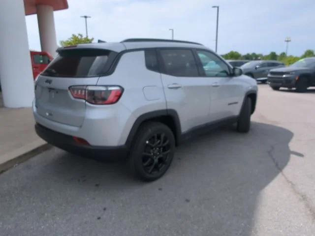 New 2026 Silver Jeep Latitude image 27