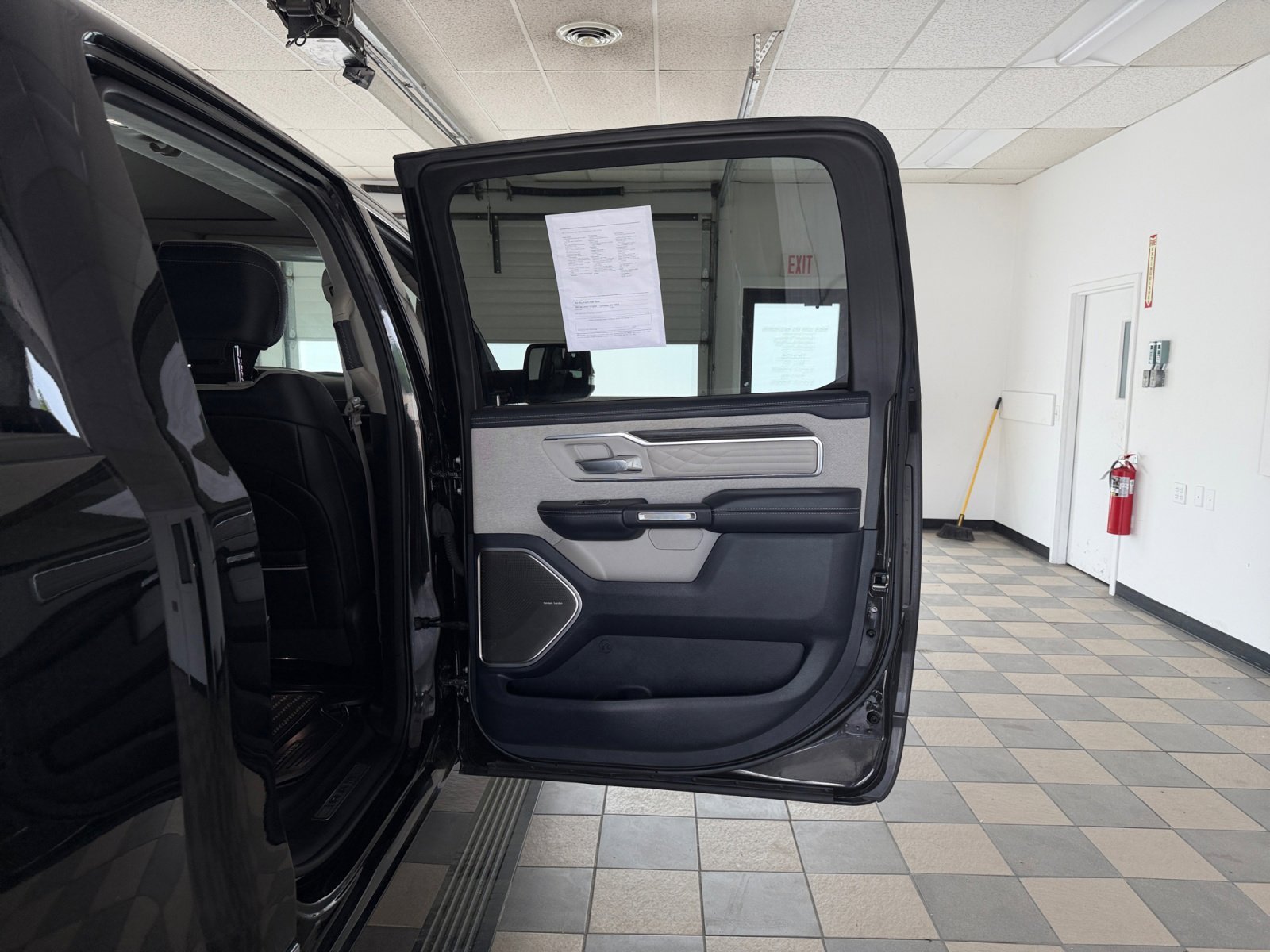 Used 2022 Diamond Black Crystal Pearlcoat Ram Limited image 36