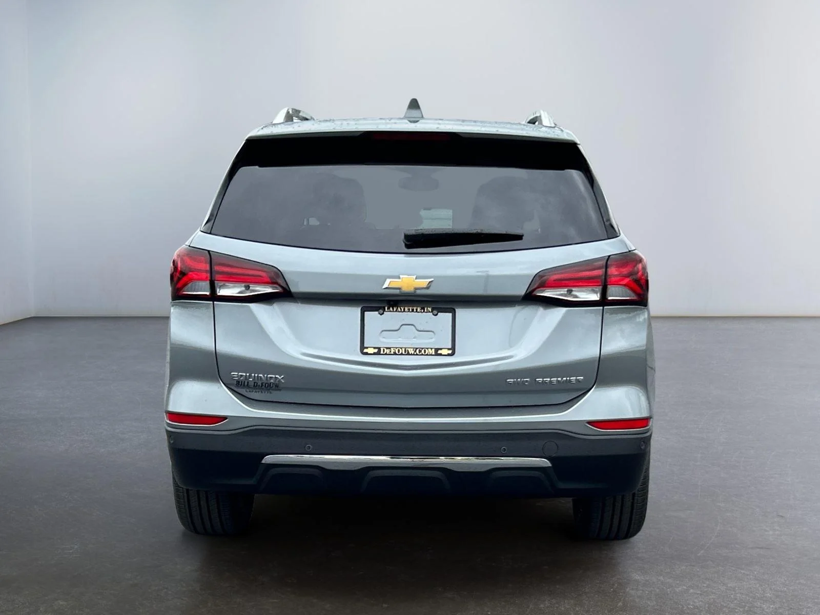 Used 2024 Sterling Gray Metallic Chevrolet Premier image 4