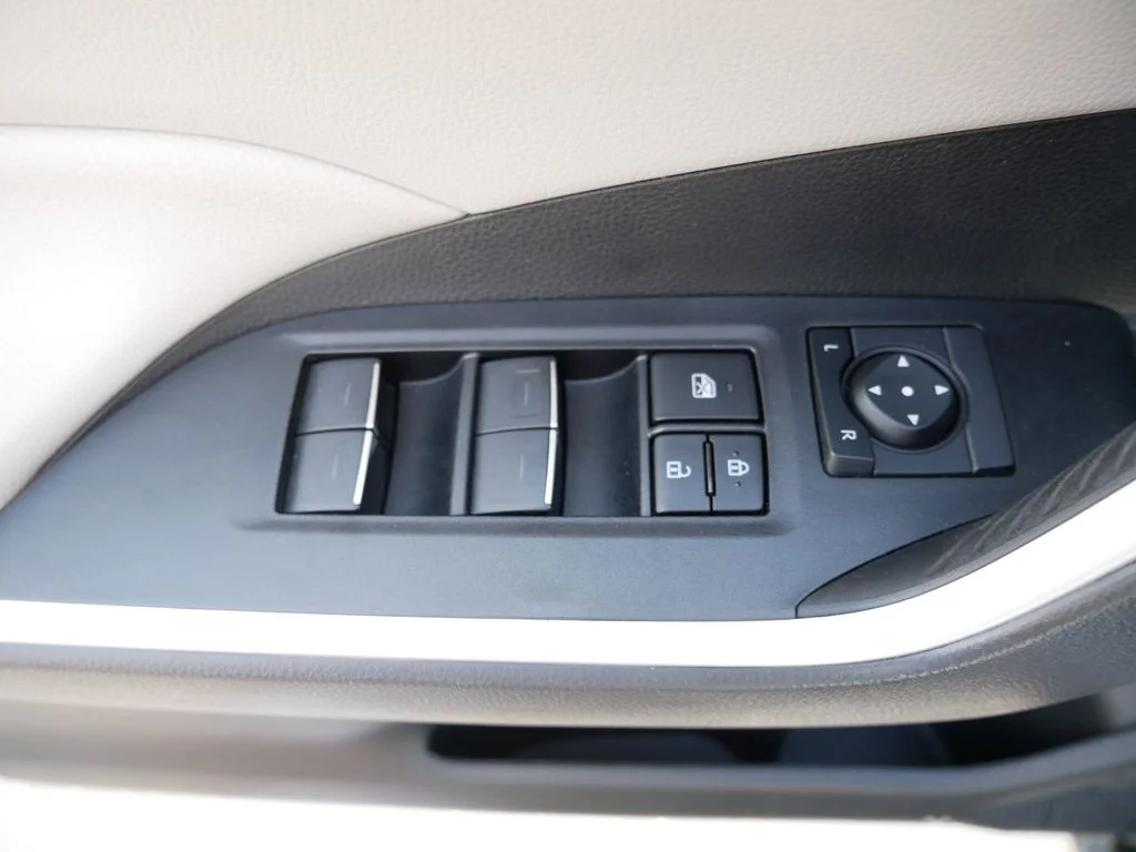 Used 2023 Silver Toyota XLE Premium image 16