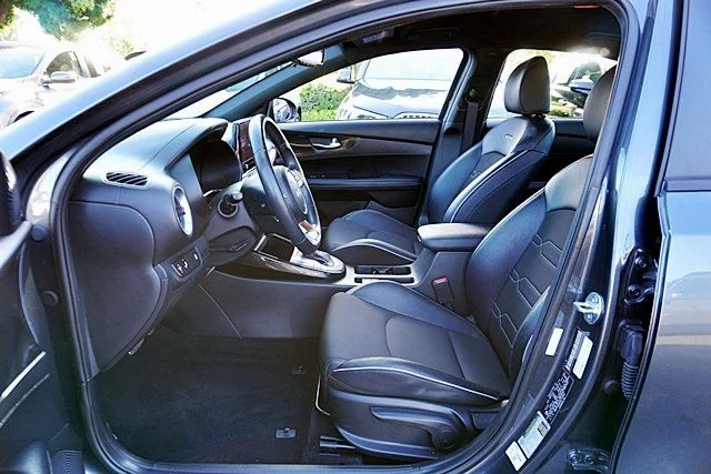 Used 2024 Gray Kia GT-Line image 12