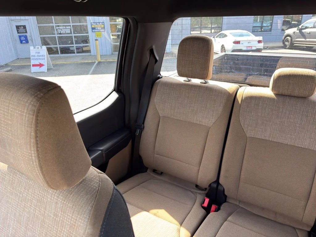 Used 2023 Blue Ford XLT image 11