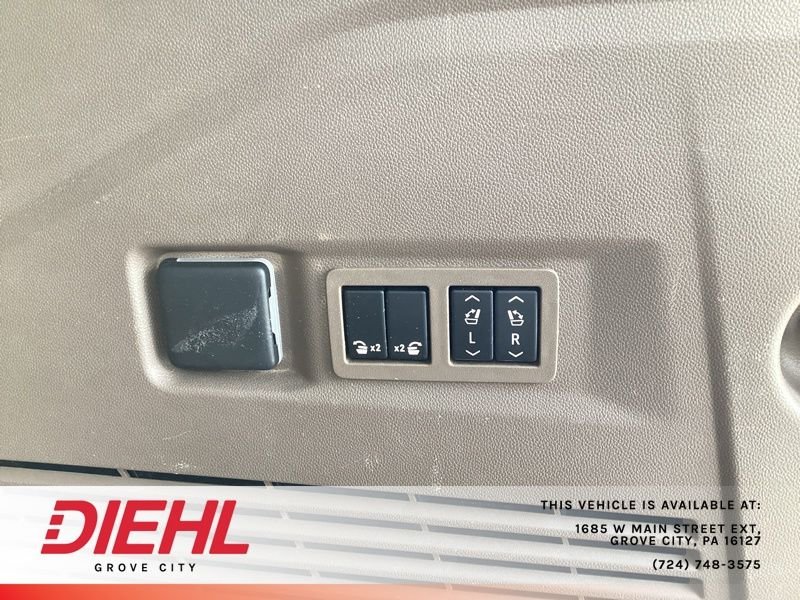 Used 2022 Black GMC Denali image 16
