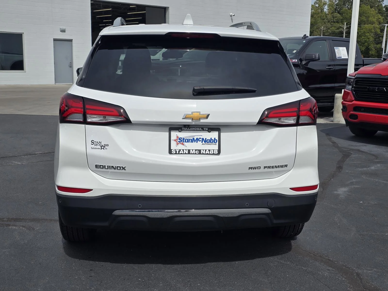 Used 2023 SUMMIT WHITE Chevrolet Premier image 6