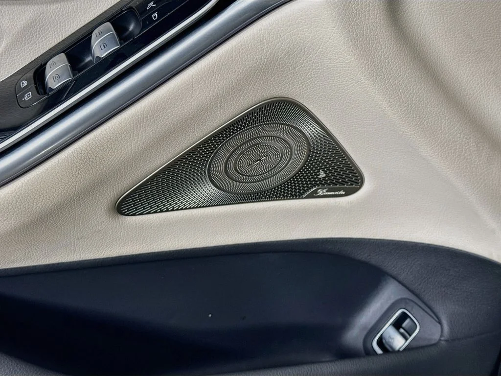 Used 2023 Gray Mercedes-Benz S 500 image 19