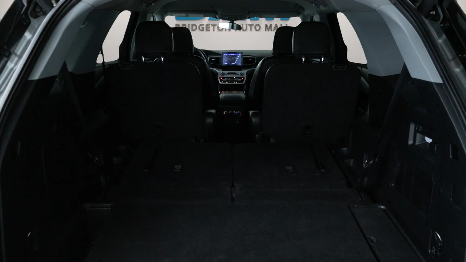 Used 2023 Silver Ford XLT image 28