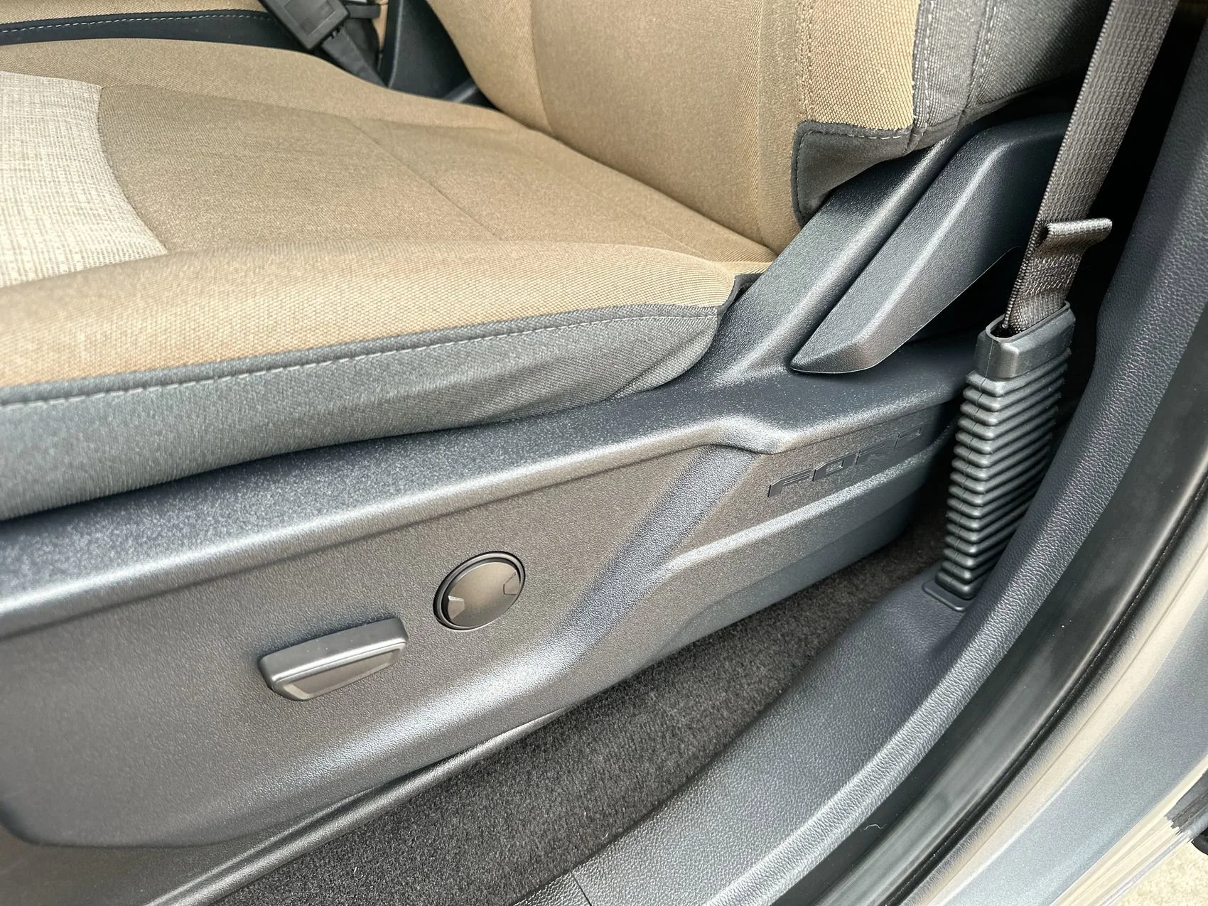 Used 2023 Carbonized Gray Metallic Ford XLT image 12