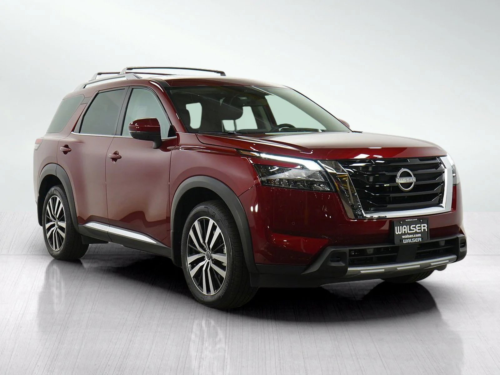 Used 2025 Scarlet Ember Tintcoat Nissan Platinum image 8