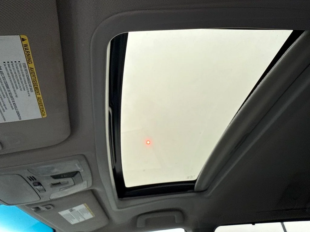 Used 2015 Blizzard Pearl Toyota XLE image 17