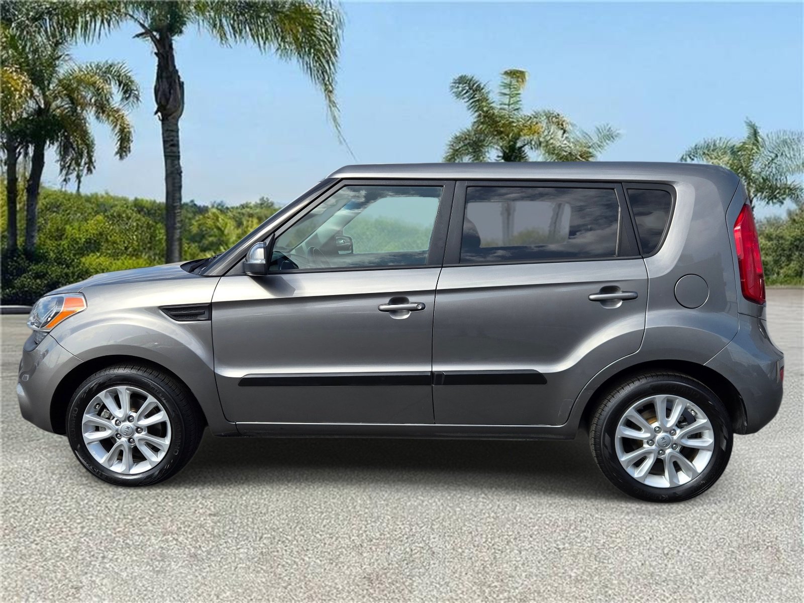 Used 2013 Kia Soul + with VIN KNDJT2A6XD7589792 for sale in Downey, CA