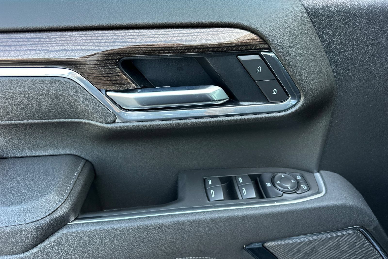 2026 Chevrolet Silverado 1500 LT - Photo 11