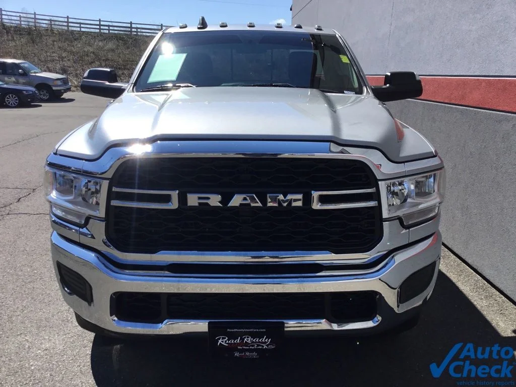 Used 2019 Silver Ram Tradesman image 4