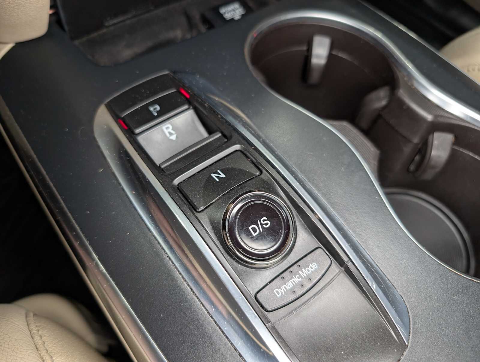 Used 2017 White Diamond Pearl Acura w/Technology Pkg image 30
