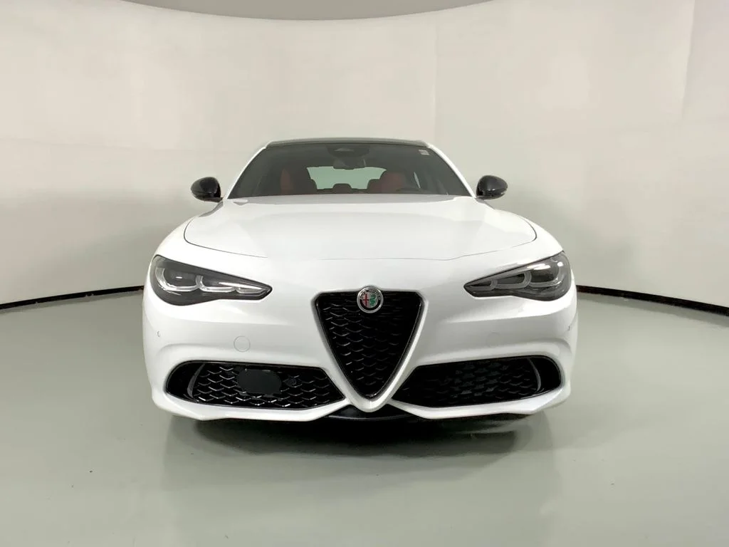 2026 Alfa Romeo Giulia Base - Photo 7