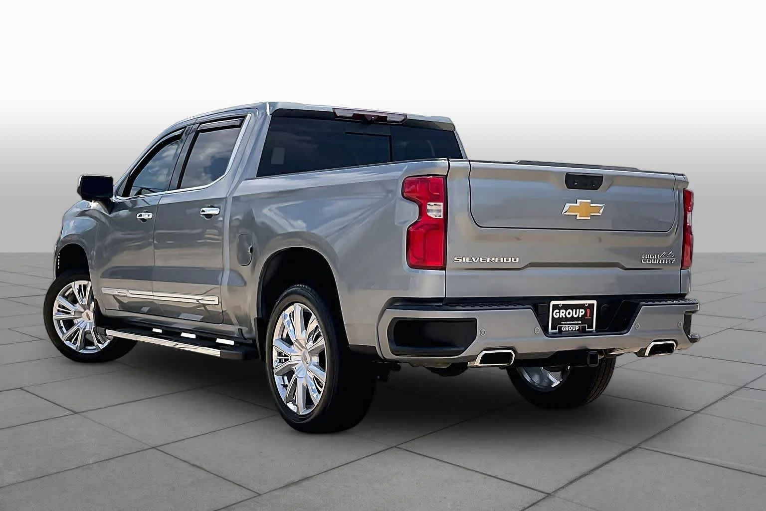 Used 2023 Sterling Gray Metallic Chevrolet High Country image 20