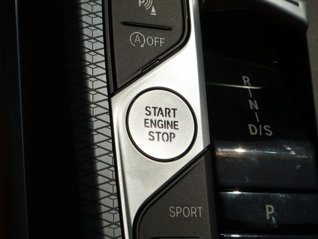 2025 BMW 3 Series 330i - Photo 35