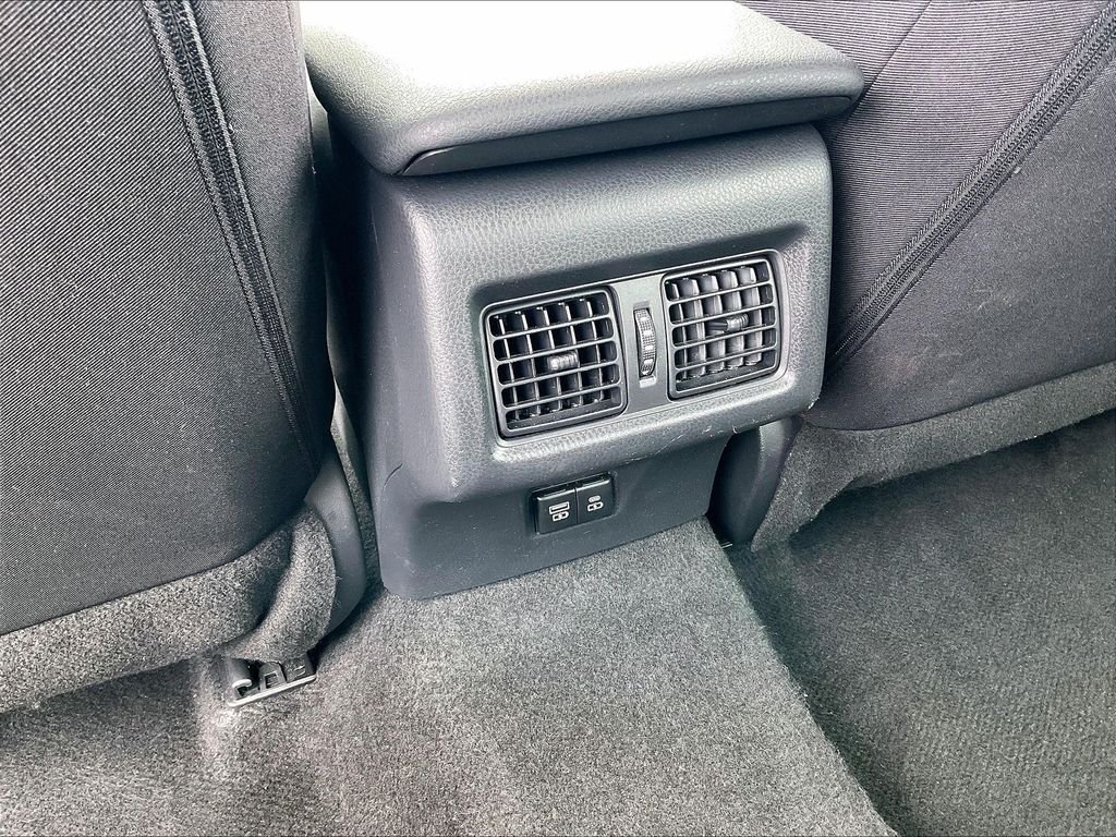 Used 2025 Ice Toyota LE image 26