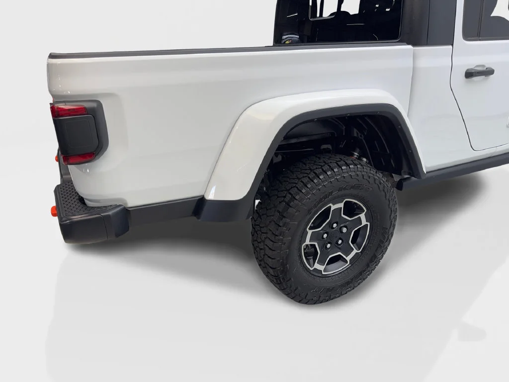 Used 2023 White Jeep Mojave image 18