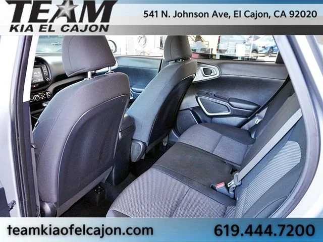 2023 Kia Soul LX - Photo 17