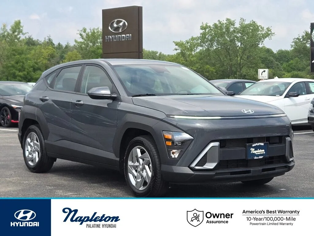 Used 2025 Gray Hyundai SE image 1