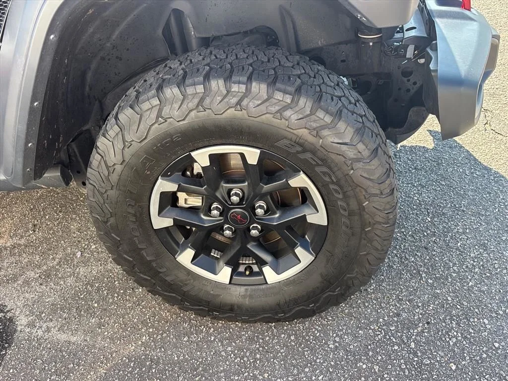Used 2025 Black Jeep Rubicon image 7