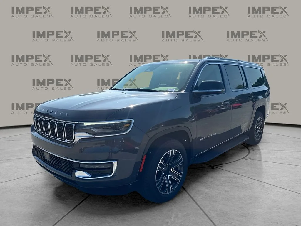 Used 2024 Gray Jeep Base image 1