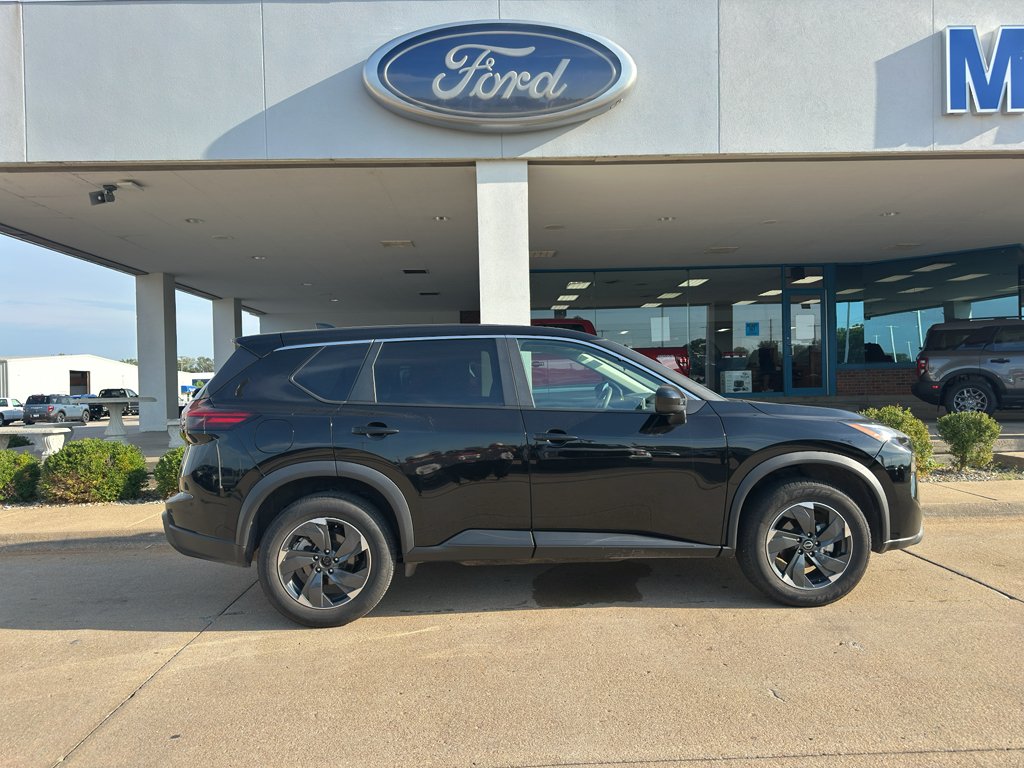 Used 2024 Super Black Nissan SV image 12