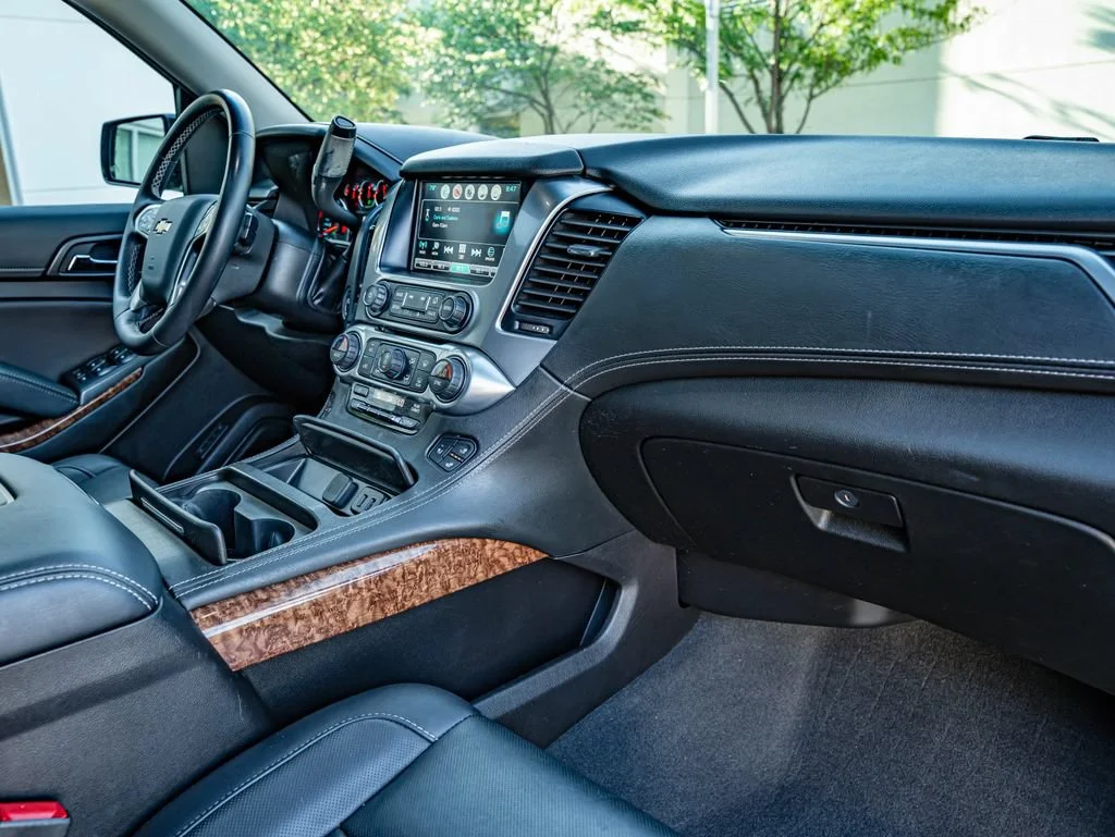 Used 2019 Shadow Gray Metallic Chevrolet Premier image 39