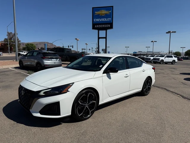 2024 Nissan Altima 2.5 SR
