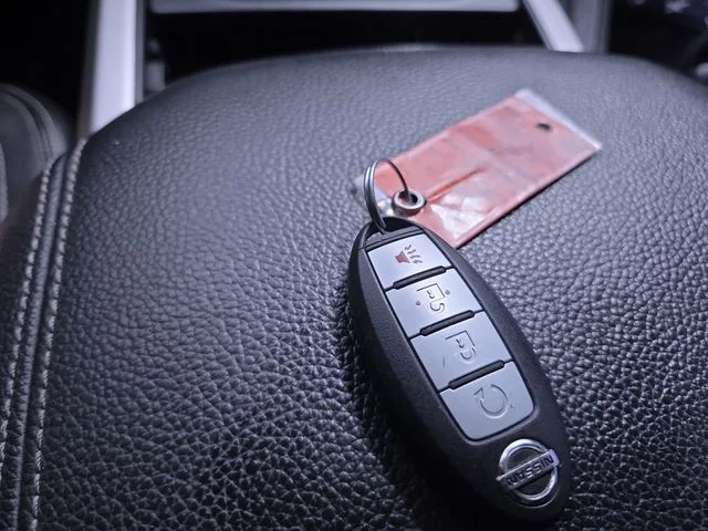 Used 2017 Red Nissan PRO-4X image 22