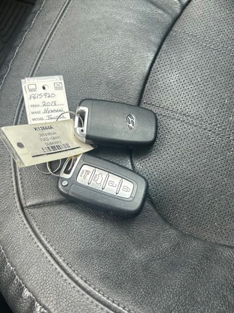 Used 2013 Graphite Gray Hyundai Limited image 19
