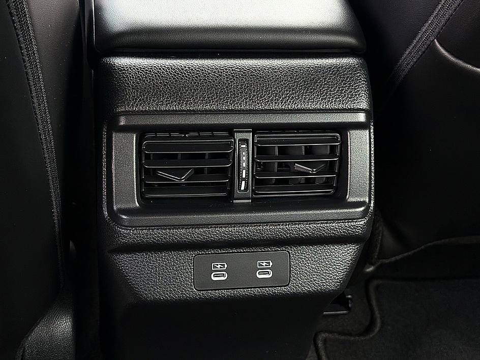 Used 2024 Canyon River Blue Metallic Honda EX-L image 8