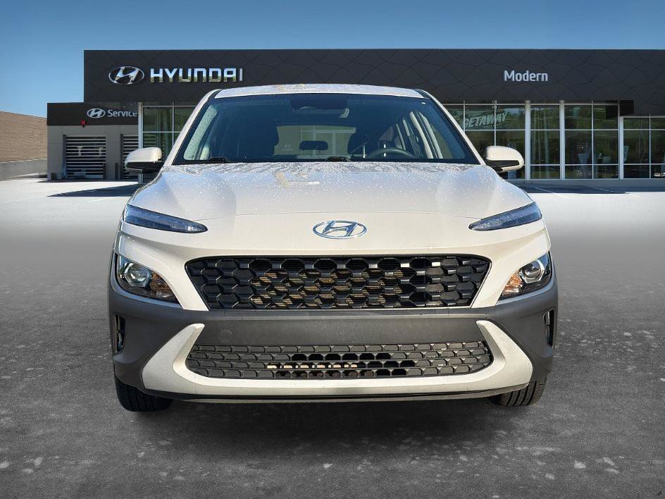 Used 2023 Cyber Silver Hyundai SE image 2
