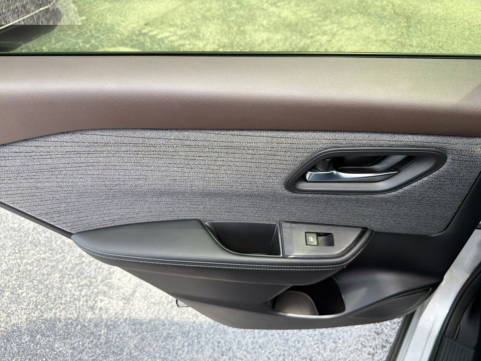 Certified Used 2023 Silver Nissan SV image 22