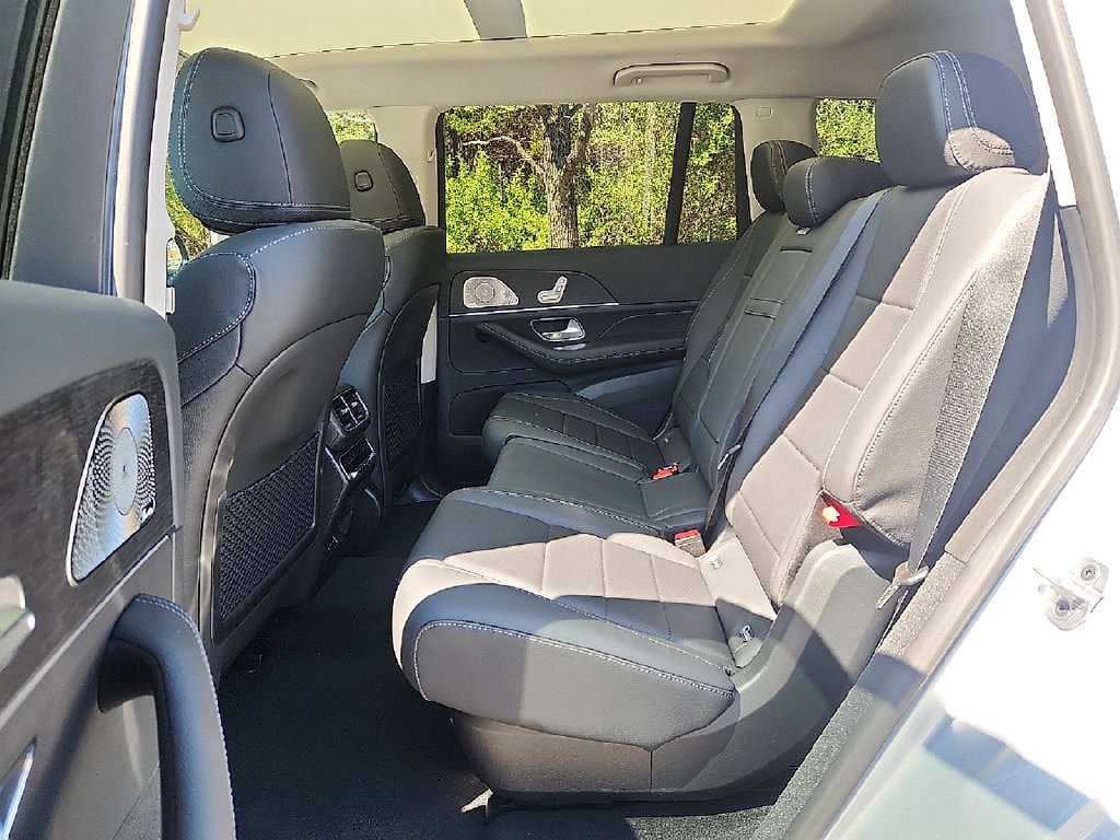 Certified Used 2026 Cirrus Silver Metallic Mercedes-Benz GLS 450 image 6