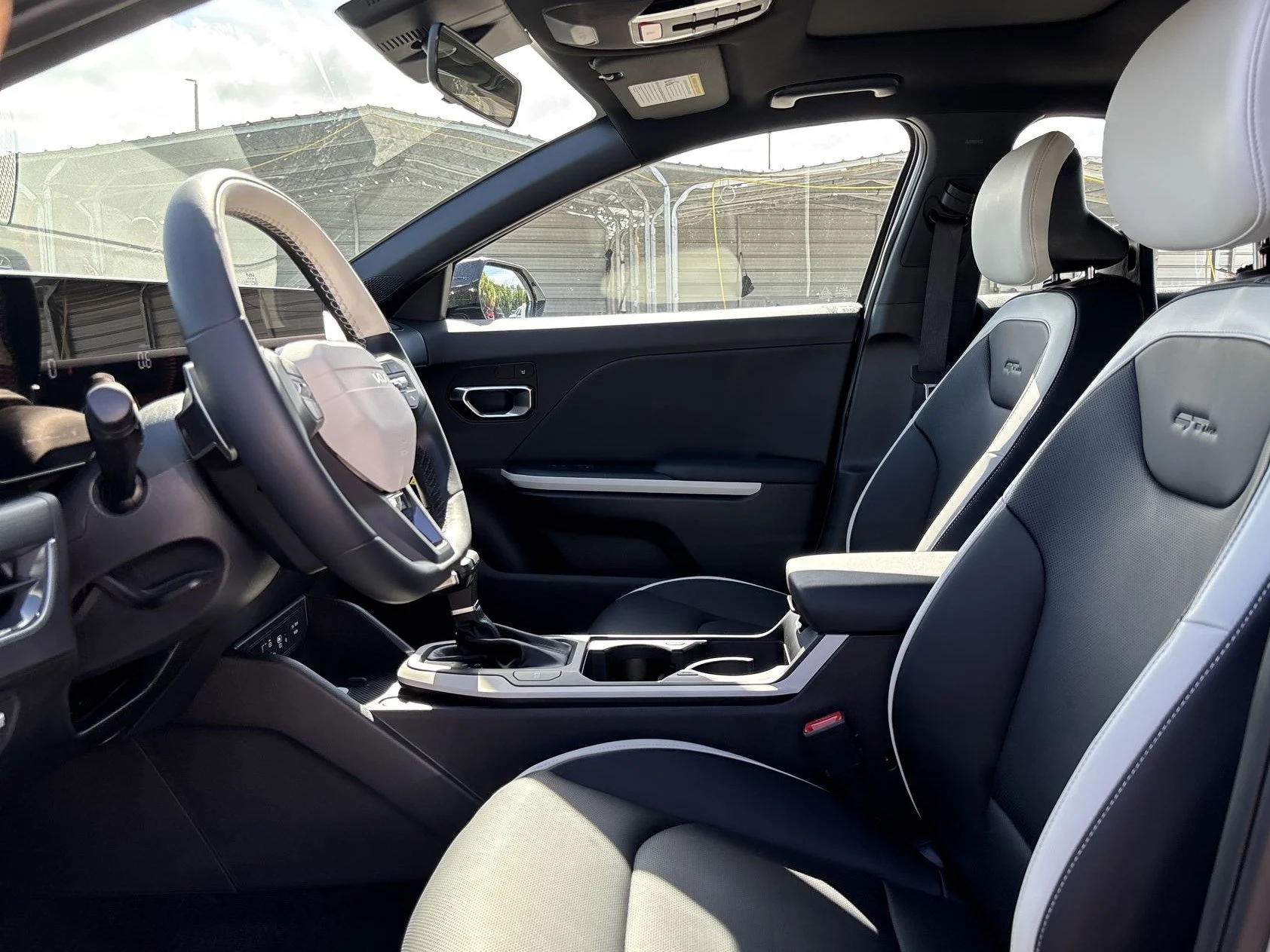 New 2026 Snow White Pearl Kia GT-Line image 15
