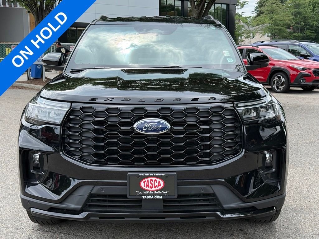 Used 2026 Agate Black Metallic Ford ST-Line image 3