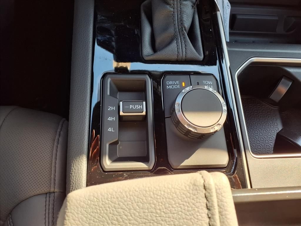 2026 Toyota Tundra Limited - Photo 10