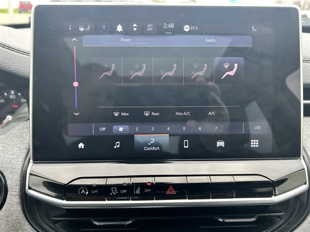 Used 2022 Blue JEEP Latitude Lux image 28